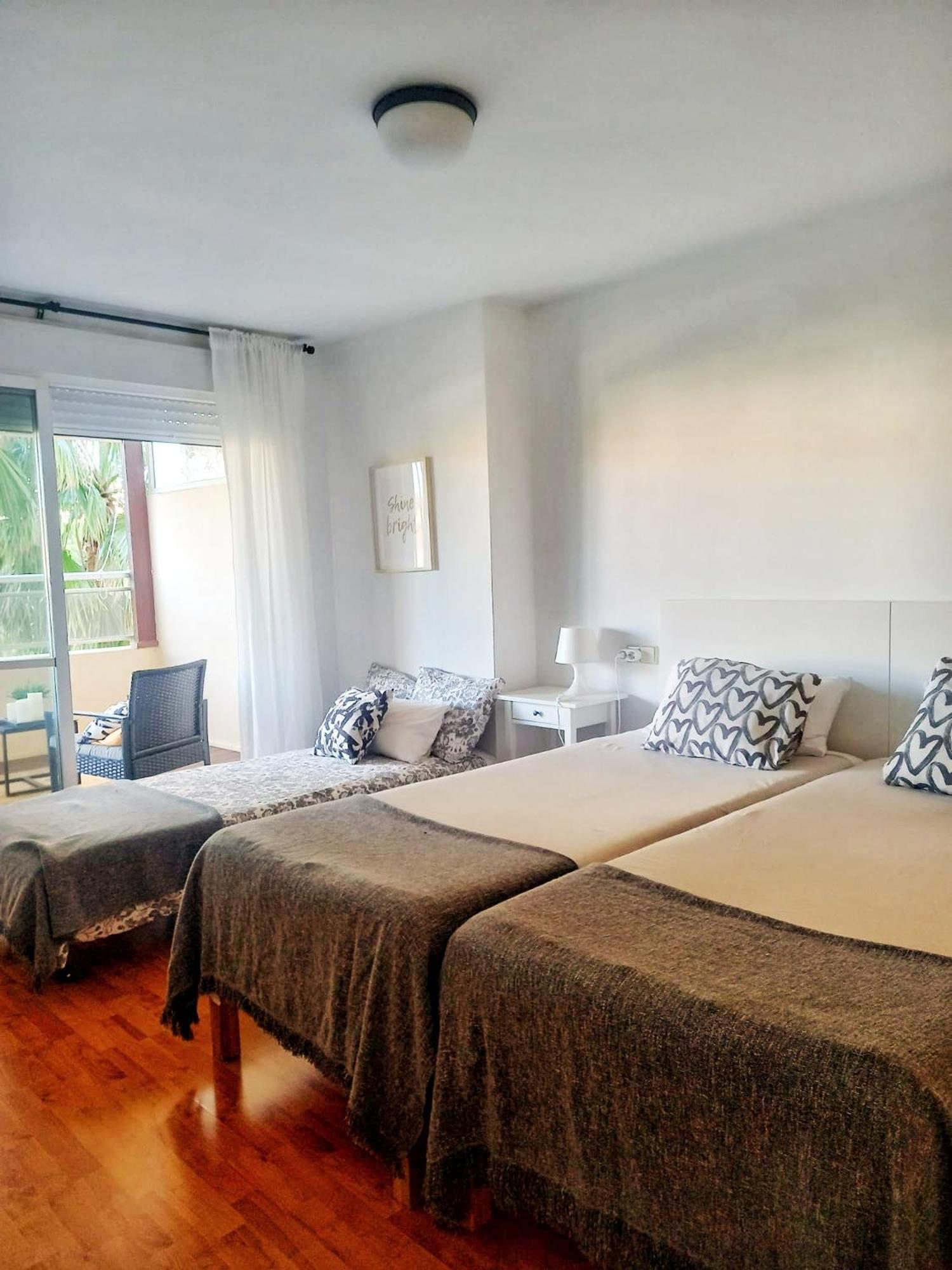 Calido Apartamento Con Gran Terraza Y Vistas A 600 Metros Del Mar Benalmádena Dış mekan fotoğraf